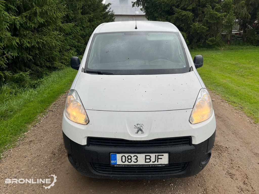 2013 Peugeot Partner 1.6d 55kW - فان المدمجة: صور 3 2013 Peugeot Partner 1.6d 55kW - فان المدمجة: صور 3