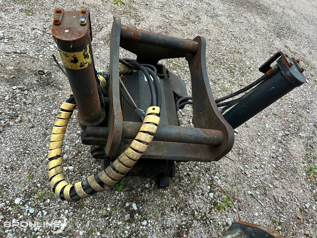 Engcon EC20B S70 Tiltrotator - مُلحق الحفار الدوار: صور 5 Engcon EC20B S70 Tiltrotator - مُلحق الحفار الدوار: صور 5