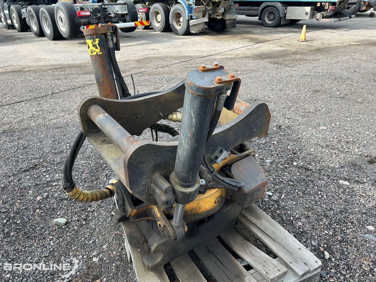 Engcon EC20B S70 Tiltrotator - مُلحق الحفار الدوار: صور 4 Engcon EC20B S70 Tiltrotator - مُلحق الحفار الدوار: صور 4