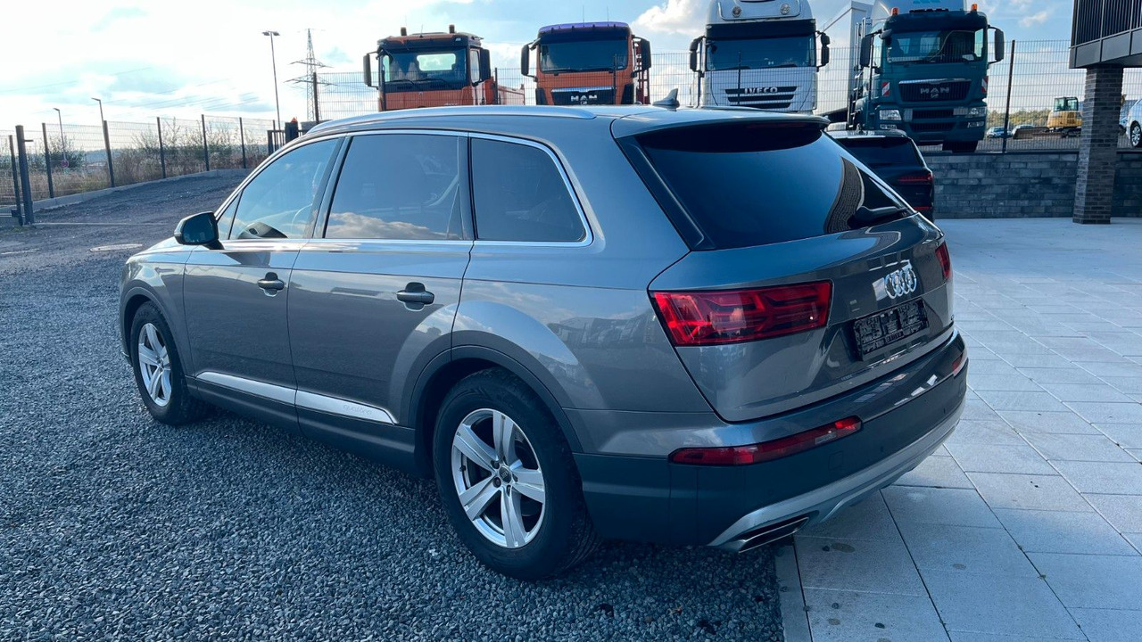 Audi Q7 3.0 TDI quattro Standheizung Allradlenkung - سيارة دفع رباعي: صور 5 Audi Q7 3.0 TDI quattro Standheizung Allradlenkung - سيارة دفع رباعي: صور 5