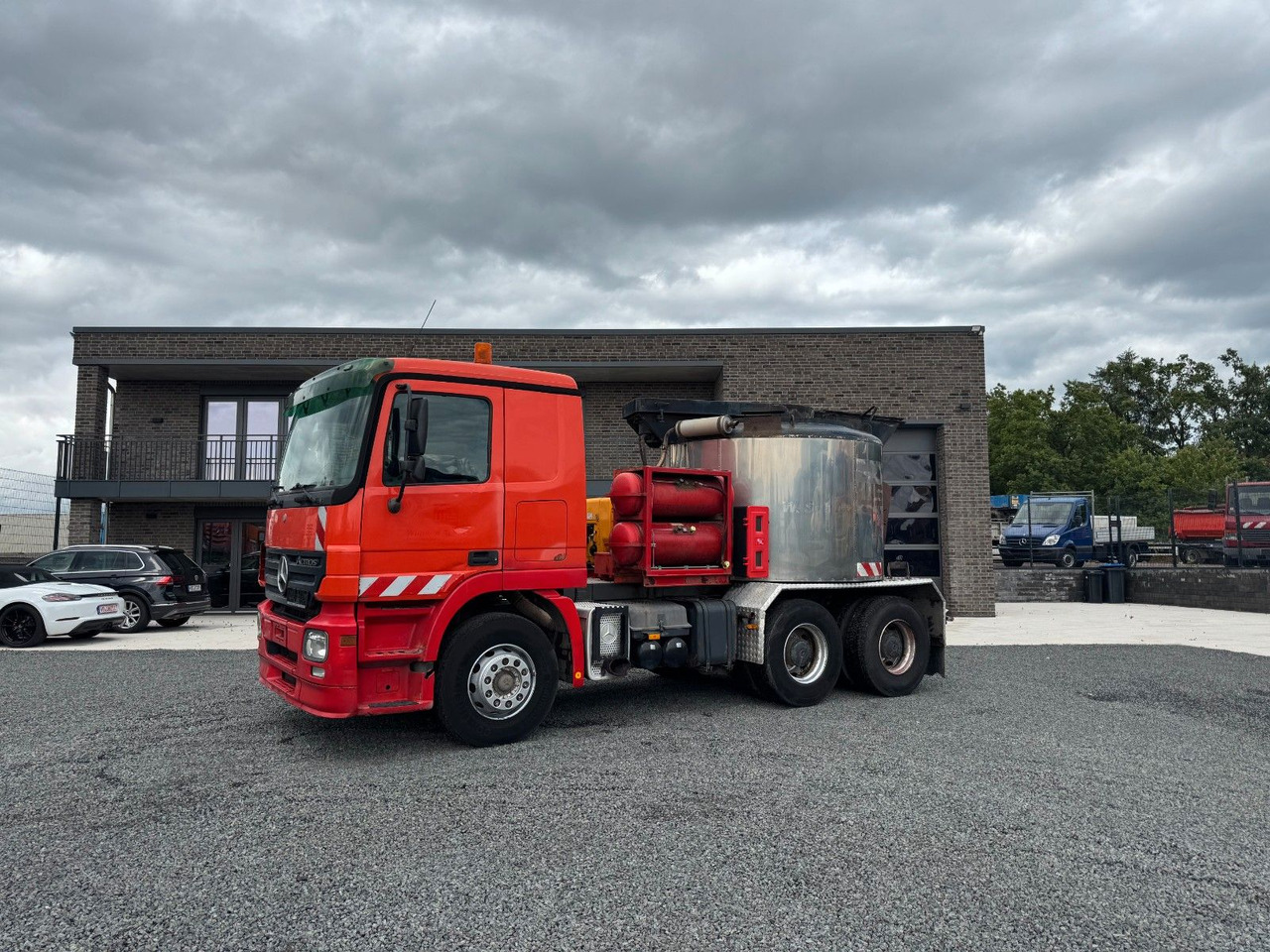 Mercedes-Benz Actros 2641 LS 6x4 Asphaltkocher 6x4 - شاحنة: صور 1 Mercedes-Benz Actros 2641 LS 6x4 Asphaltkocher 6x4 - شاحنة: صور 1