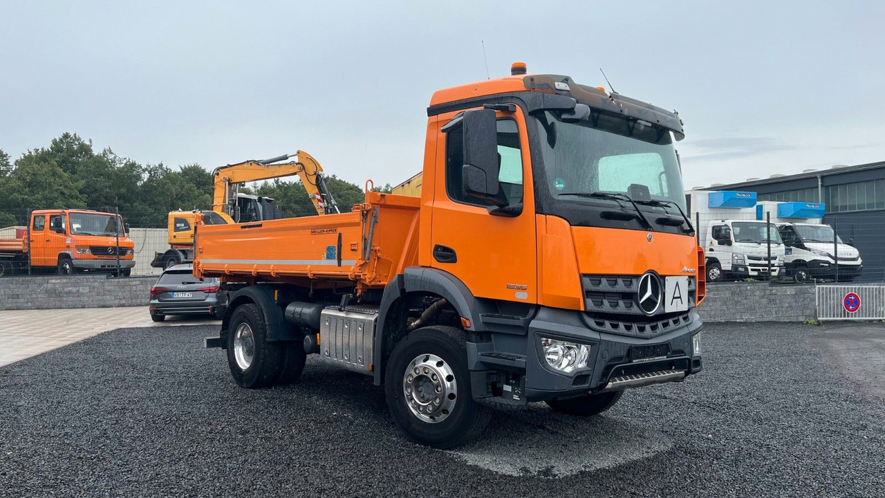 Mercedes-Benz Arocs 1835 Dreiseitenikpper Meiller - قلابات: صور 3 Mercedes-Benz Arocs 1835 Dreiseitenikpper Meiller - قلابات: صور 3