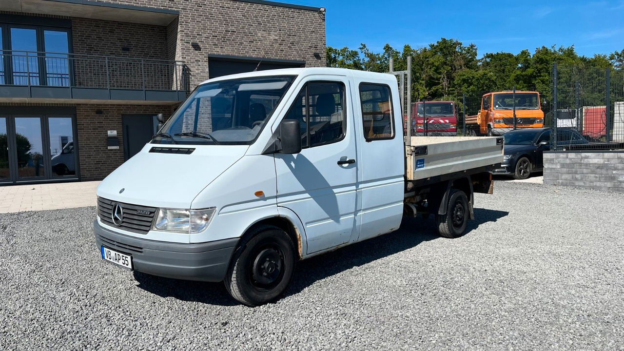 Mercedes-Benz Sprinter 312 D Pritsche Doka - الشاحنات الصغيرة المسطحة, الشاحنات الصغيرة كابينة مزدوجة: صور 2 Mercedes-Benz Sprinter 312 D Pritsche Doka - الشاحنات الصغيرة المسطحة, الشاحنات الصغيرة كابينة مزدوجة: صور 2