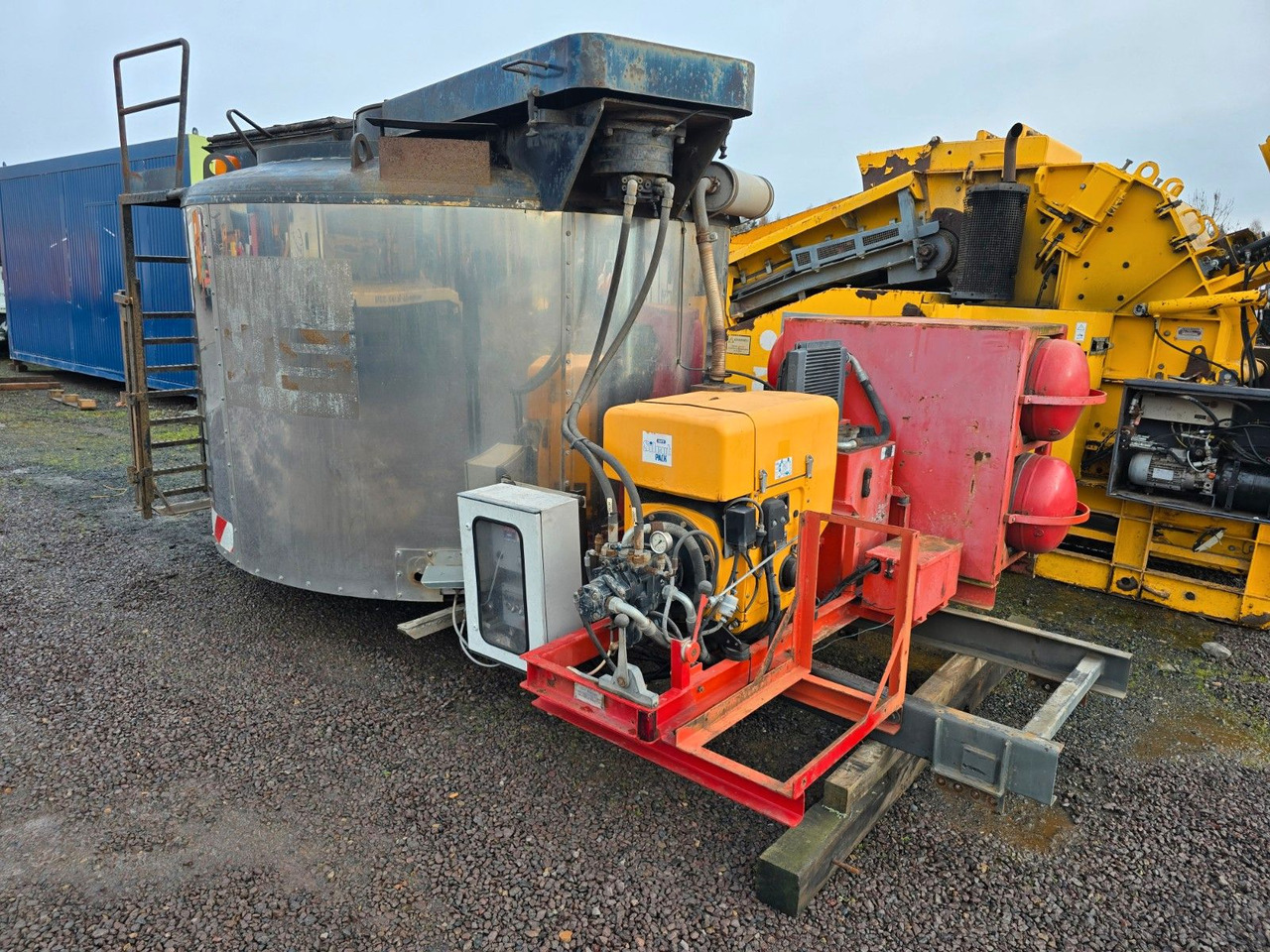 Other Asphaltkocher R. Kolberg ATK H 12 Baujahr 2010 - آلة أسفلت: صور 1 Other Asphaltkocher R. Kolberg ATK H 12 Baujahr 2010 - آلة أسفلت: صور 1