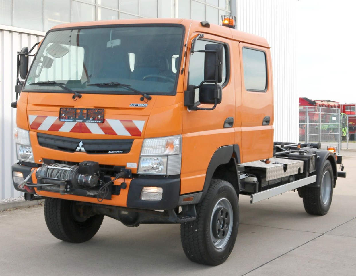 Mitsubishi CANTER 6C180 DOKA 4x4 KLIMA WINDE Standhz. 37tkm - الشاسيه شاحنة: صور 1 Mitsubishi CANTER 6C180 DOKA 4x4 KLIMA WINDE Standhz. 37tkm - الشاسيه شاحنة: صور 1