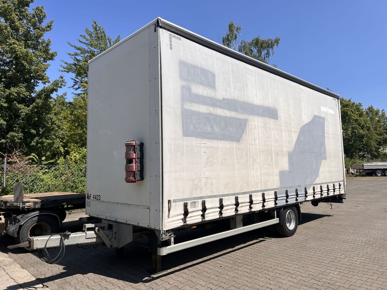 Ackermann 1 Achs Planenanhänger 10,5 t GG - بصندوق مغلق مقطورة: صور 4 Ackermann 1 Achs Planenanhänger 10,5 t GG - بصندوق مغلق مقطورة: صور 4