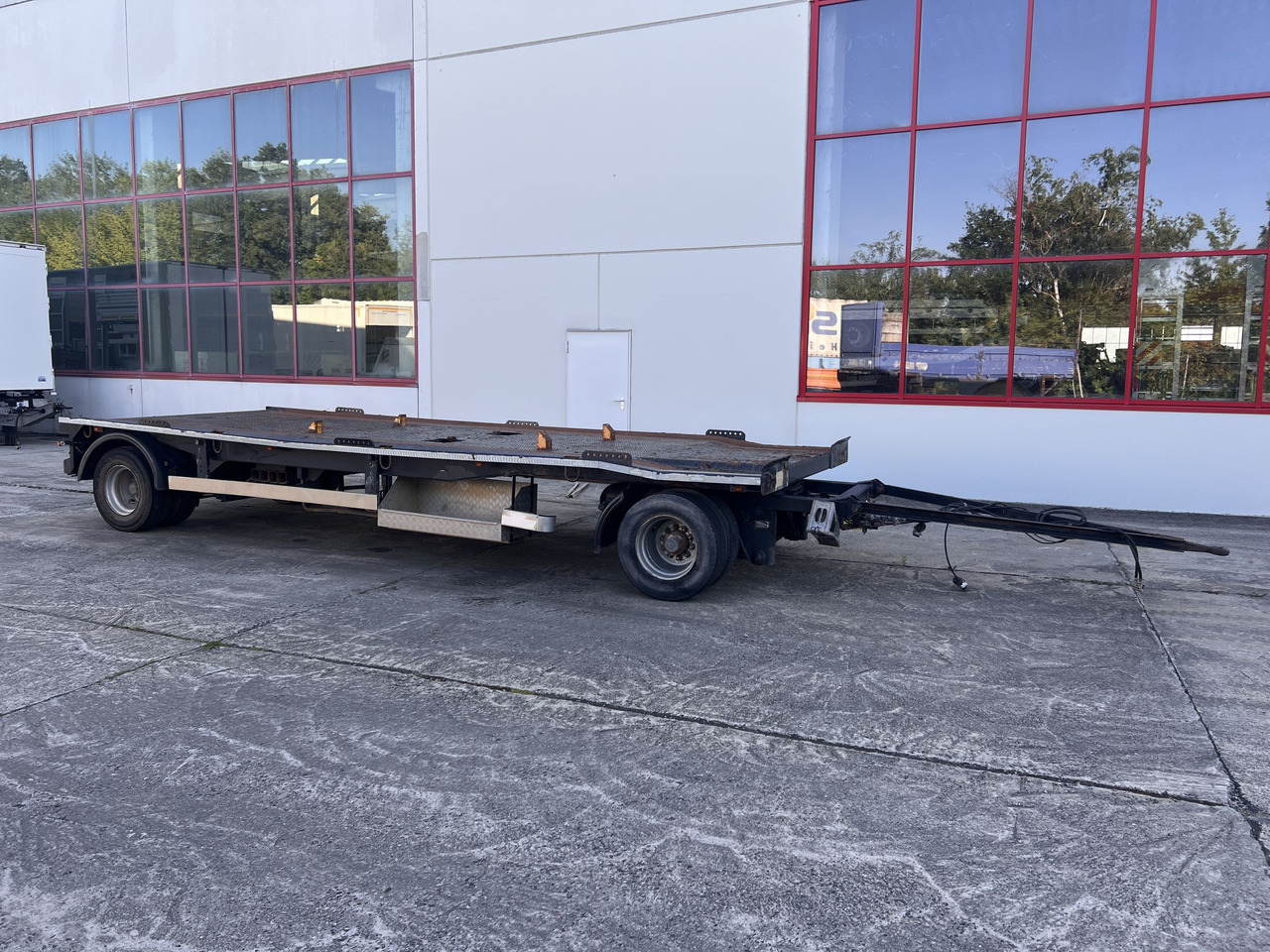 Dinkel DAC 18000  2 Achs Kombi- Anhänger für Abroll- oder Absetzmulden oder Tieflader - شاحنات الحاويات/ جسم علوي قابل للتغيير مقطورة: صور 1 Dinkel DAC 18000  2 Achs Kombi- Anhänger für Abroll- oder Absetzmulden oder Tieflader - شاحنات الحاويات/ جسم علوي قابل للتغيير مقطورة: صور 1