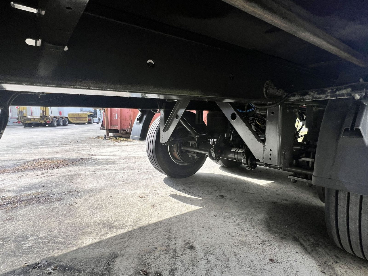 Fliegl 13,5 t Tandemplanenanhänger, neuwertig - مقطورة ستارة: صور 5 Fliegl 13,5 t Tandemplanenanhänger, neuwertig - مقطورة ستارة: صور 5
