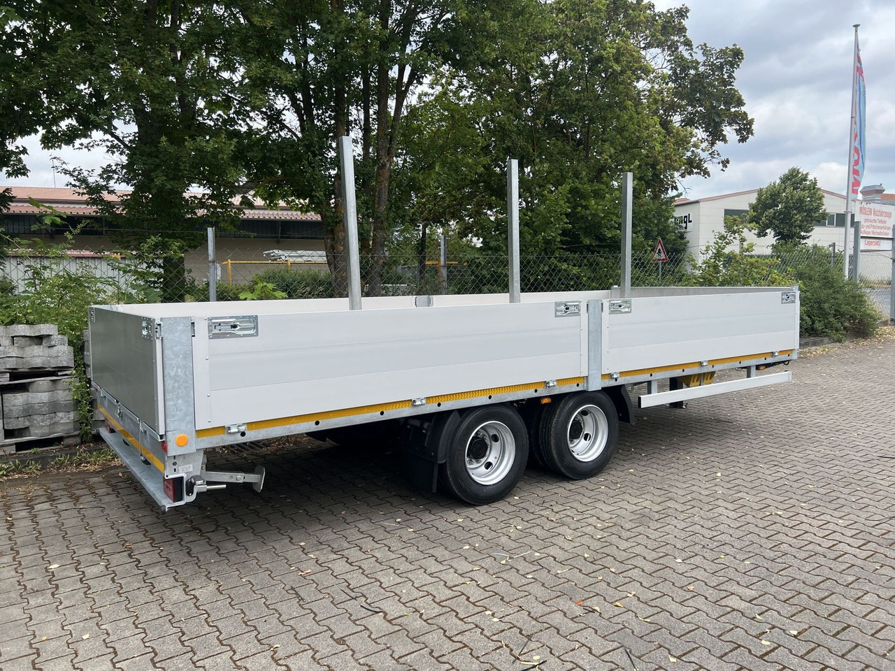 Möslein 14,4 t Tandem- Pritschenanhänger- Tieflader - عربة مسطحة منخفضة مقطورة: صور 3 Möslein 14,4 t Tandem- Pritschenanhänger- Tieflader - عربة مسطحة منخفضة مقطورة: صور 3