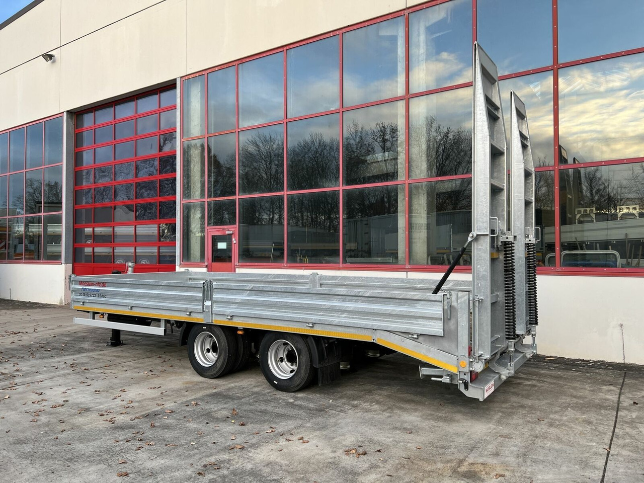 Möslein 19 t Tandemtieflader,Neufahrzeug - عربة مسطحة منخفضة مقطورة: صور 3 Möslein 19 t Tandemtieflader,Neufahrzeug - عربة مسطحة منخفضة مقطورة: صور 3