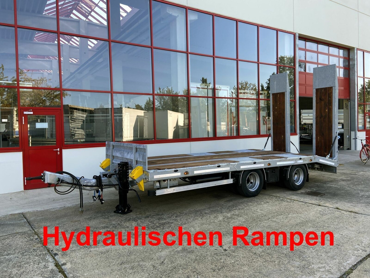 Möslein 21 t Tandemtieflader, hydr. Rampen, NEU - عربة مسطحة منخفضة مقطورة: صور 2 Möslein 21 t Tandemtieflader, hydr. Rampen, NEU - عربة مسطحة منخفضة مقطورة: صور 2