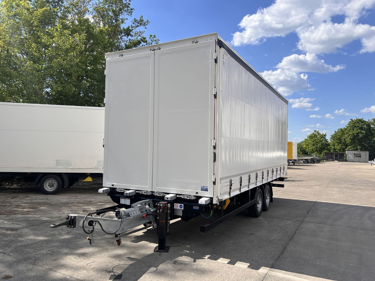 Möslein NEUER Tandem- Planenanhänger Durchladbar - مقطورة ستارة: صور 3 Möslein NEUER Tandem- Planenanhänger Durchladbar - مقطورة ستارة: صور 3