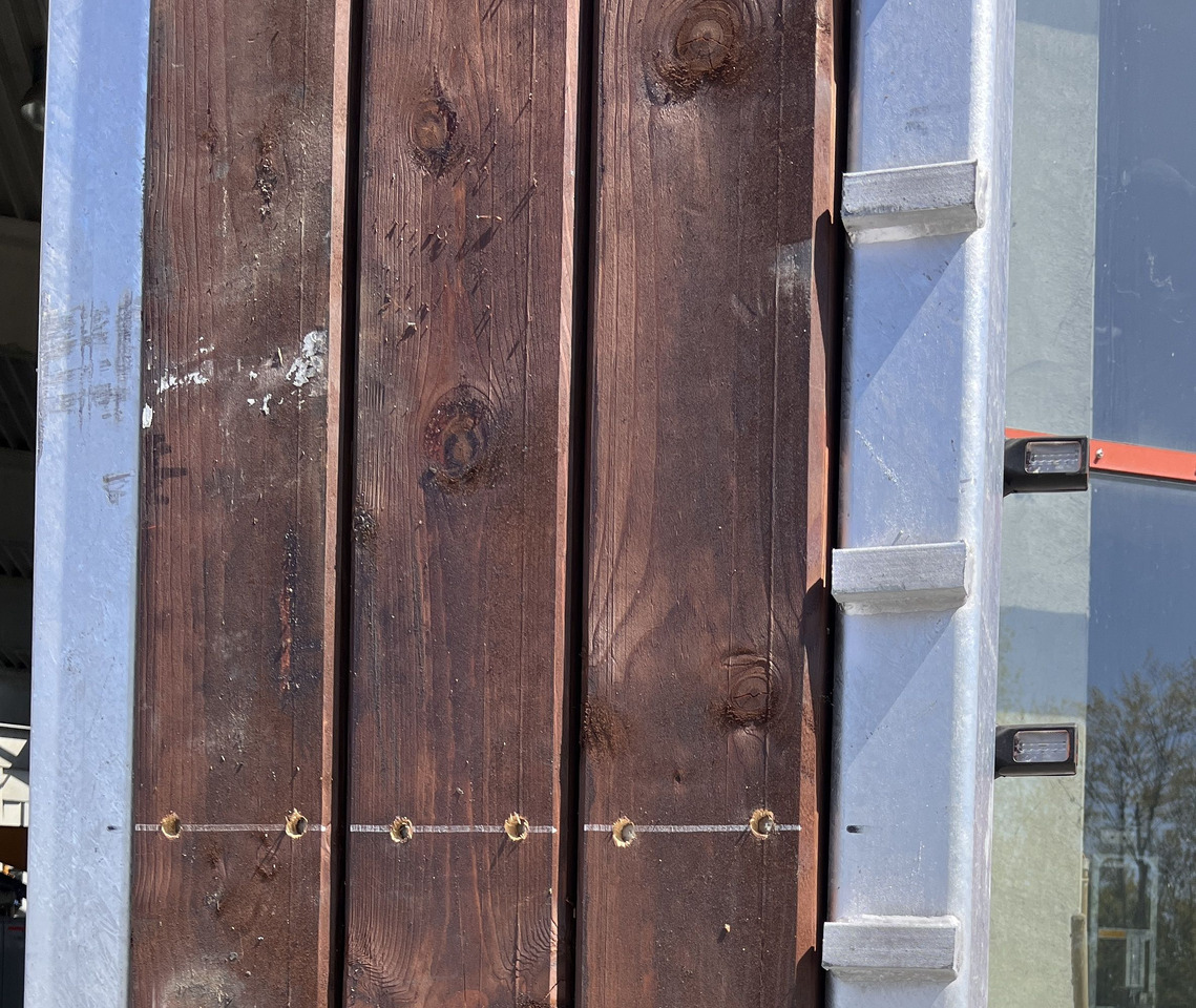 Möslein T 3-6,60 VB 3 Achs Tieflader- Anhänger, Luftgefedert, Verbreiterung - عربة مسطحة منخفضة مقطورة: صور 5 Möslein T 3-6,60 VB 3 Achs Tieflader- Anhänger, Luftgefedert, Verbreiterung - عربة مسطحة منخفضة مقطورة: صور 5