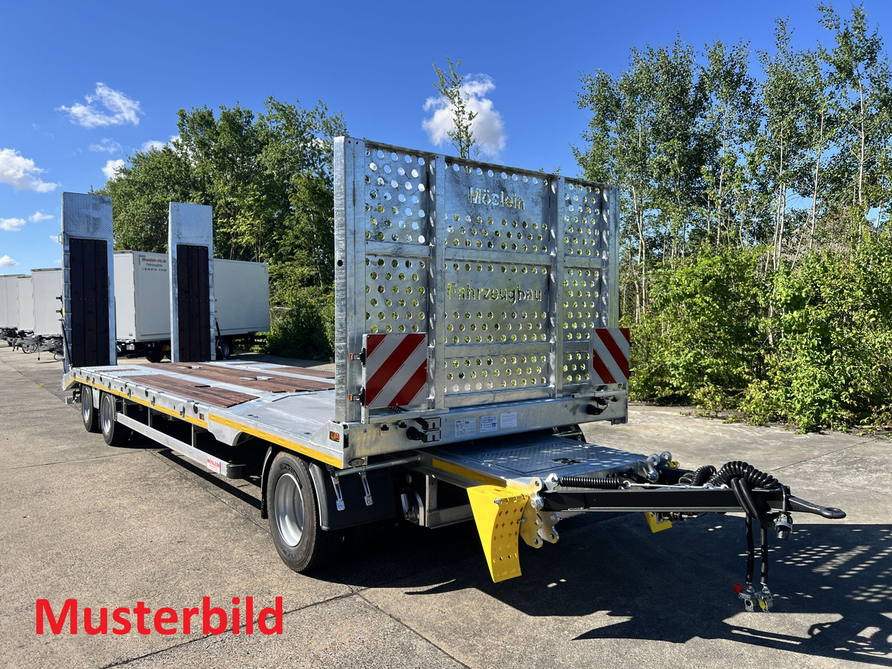 Möslein T4 VB H1 gerade neuer 4 Achs Tieflader gerade hydraulischen Rampen - عربة مسطحة منخفضة مقطورة: صور 3 Möslein T4 VB H1 gerade neuer 4 Achs Tieflader gerade hydraulischen Rampen - عربة مسطحة منخفضة مقطورة: صور 3
