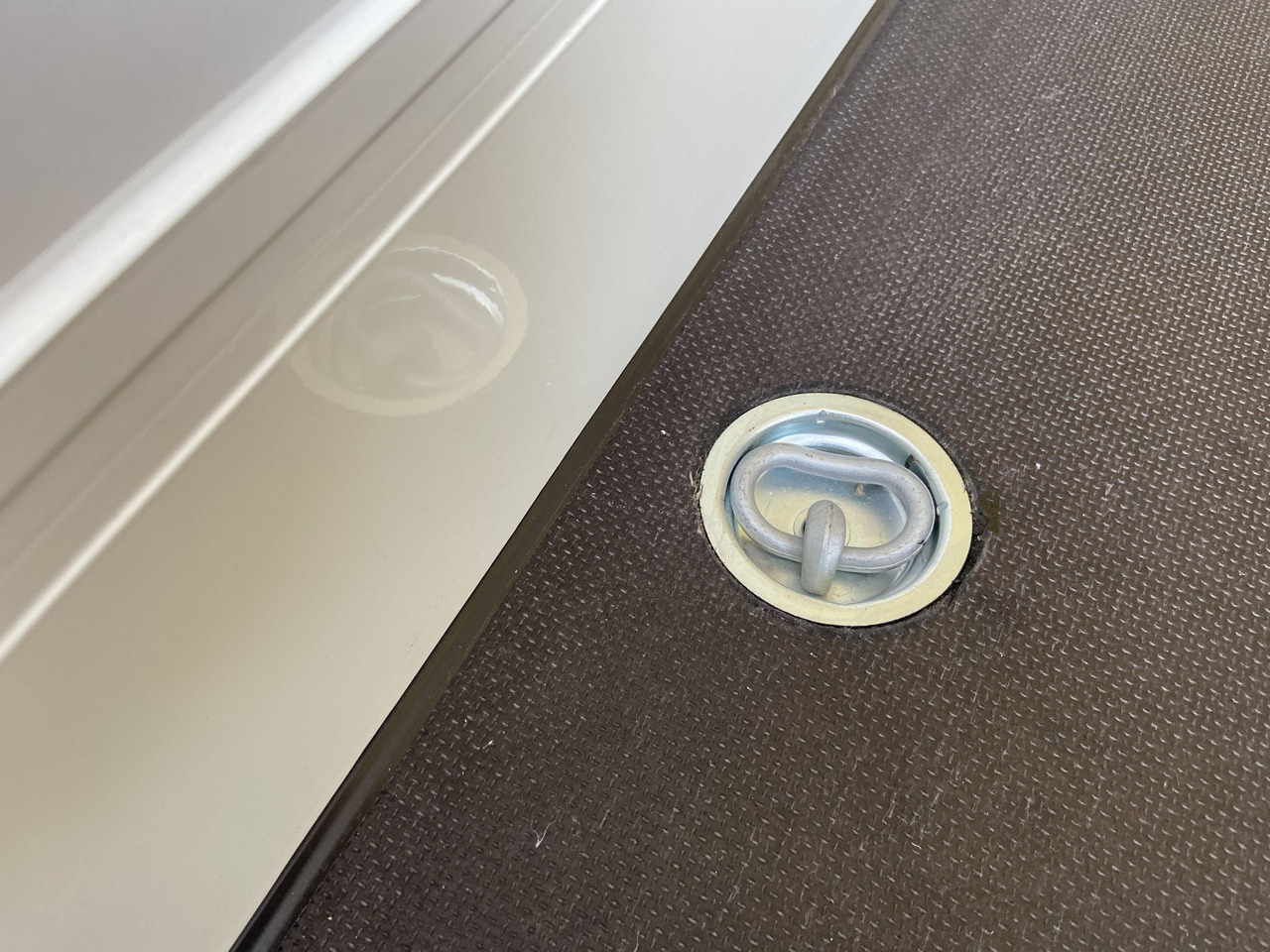 Möslein TK0105D-L Weiß Tandem Koffer, Ladebordwand 1,5 t + DurchladbarNeufahrzeug -- - بصندوق مغلق مقطورة: صور 5 Möslein TK0105D-L Weiß Tandem Koffer, Ladebordwand 1,5 t + DurchladbarNeufahrzeug -- - بصندوق مغلق مقطورة: صور 5