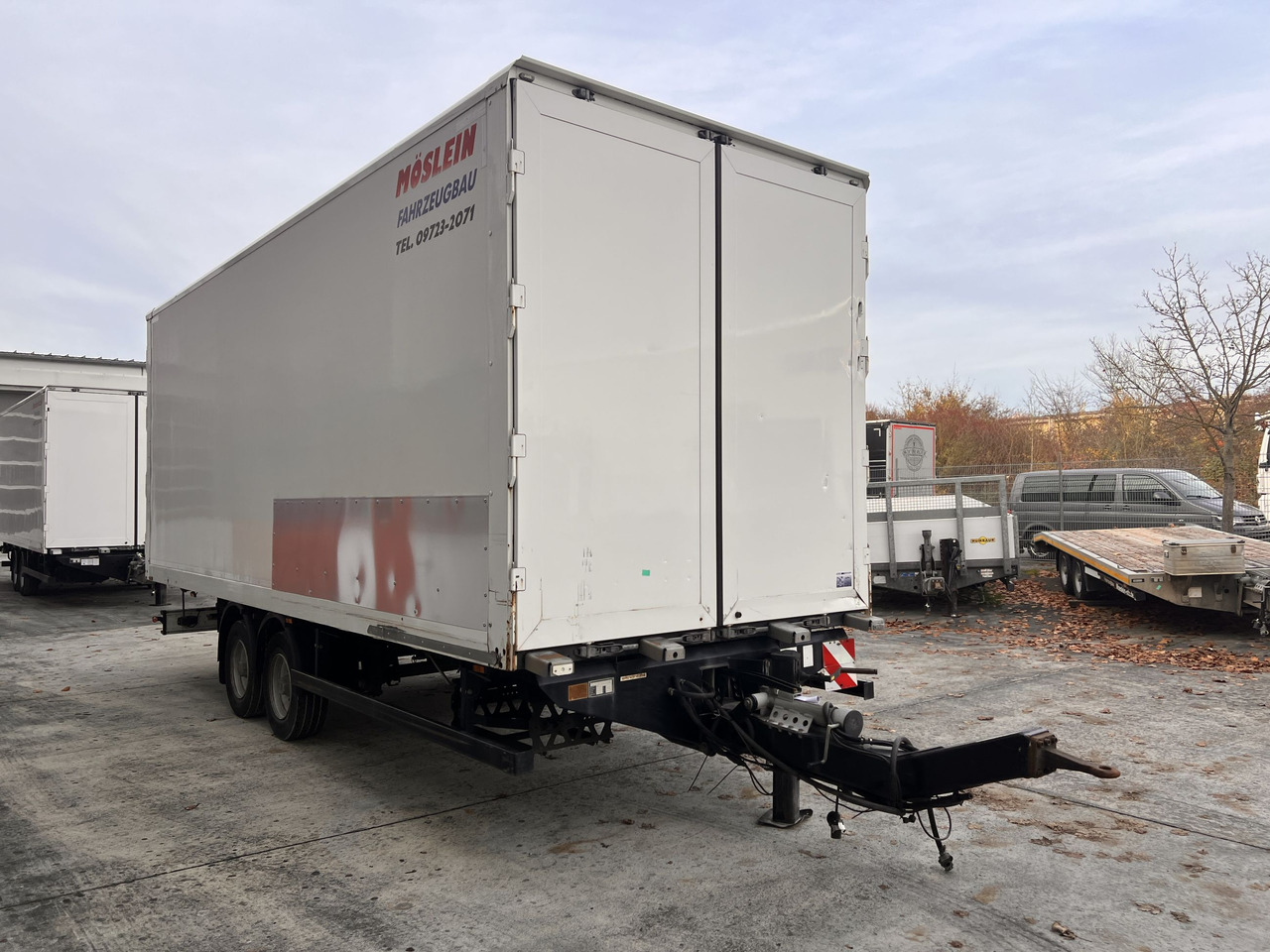 Möslein TKO 105 D Schwebheim Tandem- Koffer- Anhänger, Durchladbar - بصندوق مغلق مقطورة: صور 4 Möslein TKO 105 D Schwebheim Tandem- Koffer- Anhänger, Durchladbar - بصندوق مغلق مقطورة: صور 4
