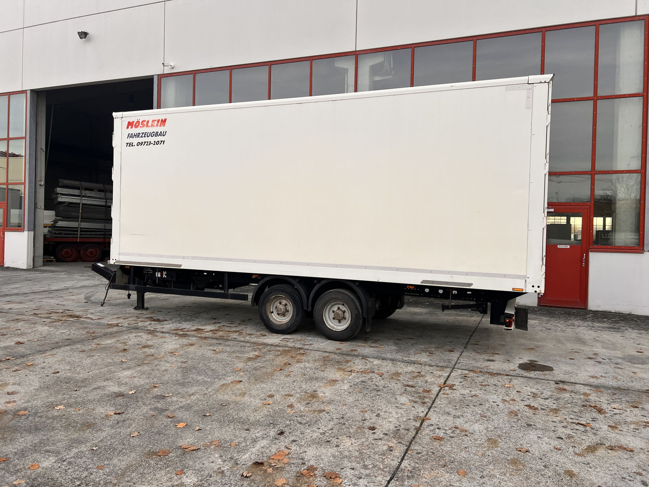 Möslein TKO 105 D Schwebheim Tandem- Koffer- Anhänger, Durchladbar - بصندوق مغلق مقطورة: صور 5 Möslein TKO 105 D Schwebheim Tandem- Koffer- Anhänger, Durchladbar - بصندوق مغلق مقطورة: صور 5