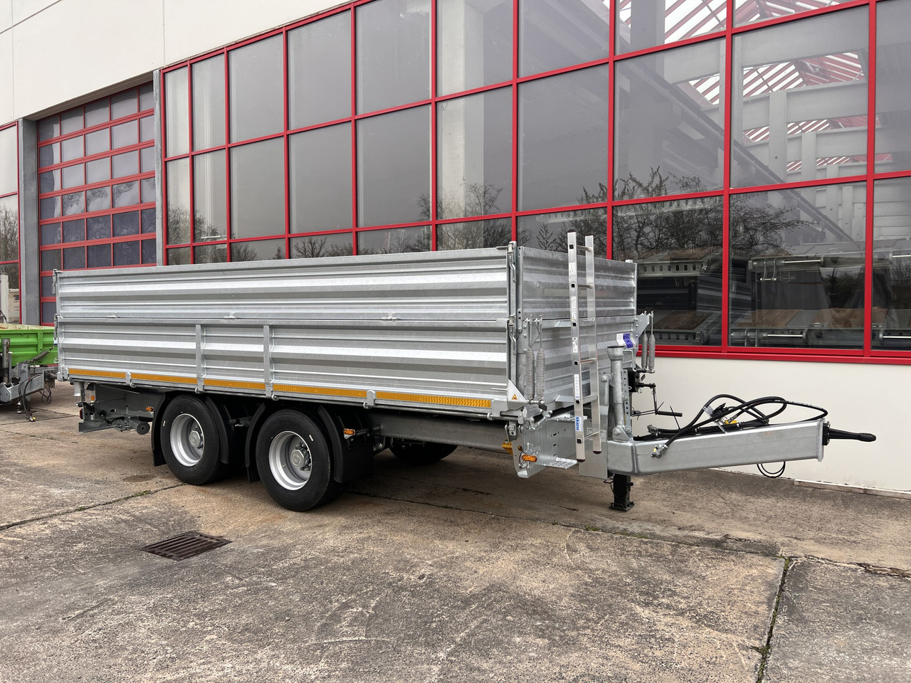 Möslein TTD 19 AB 19 t Tandem 3 Seiten Kipper TiefladerAufsatzbordwänden-- Neufahrzeug -- - قلابة مقطورة: صور 4 Möslein TTD 19 AB 19 t Tandem 3 Seiten Kipper TiefladerAufsatzbordwänden-- Neufahrzeug -- - قلابة مقطورة: صور 4