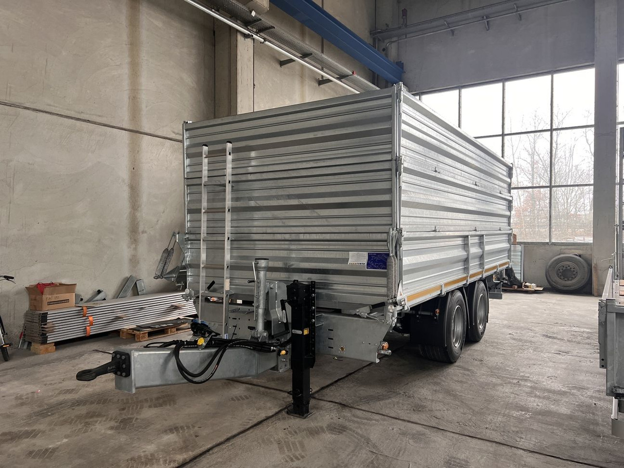 Möslein TTD 19 AB 19 t Tandem Kipper Tieflader2 x Aufsatzbordwänden-- Neufahrzeug -- - قلابة مقطورة: صور 3 Möslein TTD 19 AB 19 t Tandem Kipper Tieflader2 x Aufsatzbordwänden-- Neufahrzeug -- - قلابة مقطورة: صور 3
