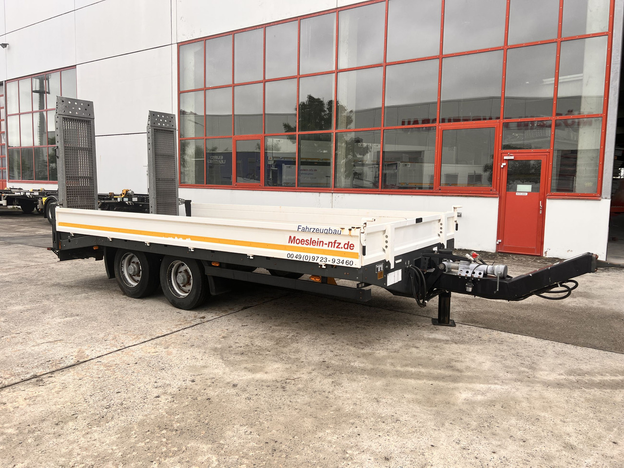 Möslein TTS 11 Schwebheim Tandemtieflader - عربة مسطحة منخفضة مقطورة: صور 5 Möslein TTS 11 Schwebheim Tandemtieflader - عربة مسطحة منخفضة مقطورة: صور 5