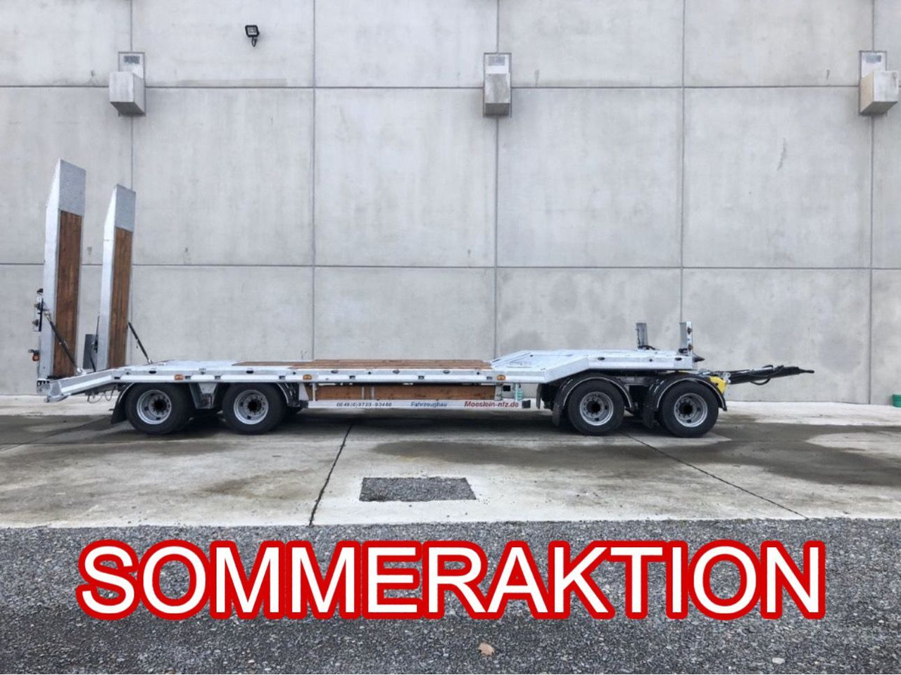 Möslein neuer 4 Achs Tieflader hydraulischen Rampen - عربة مسطحة منخفضة مقطورة: صور 1 Möslein neuer 4 Achs Tieflader hydraulischen Rampen - عربة مسطحة منخفضة مقطورة: صور 1