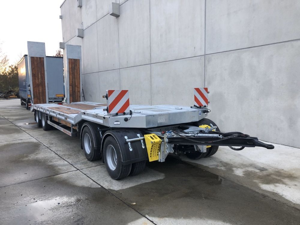 Möslein neuer 4 Achs Tieflader hydraulischen Rampen - عربة مسطحة منخفضة مقطورة: صور 3 Möslein neuer 4 Achs Tieflader hydraulischen Rampen - عربة مسطحة منخفضة مقطورة: صور 3