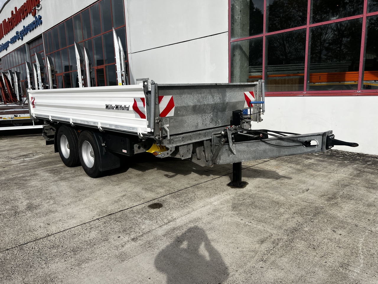 Müller Mitteltal TA-2 14,4 t Tandemkipper- Tieflader Breitbereifung NEUWERTIG - قلابة مقطورة: صور 3 Müller Mitteltal TA-2 14,4 t Tandemkipper- Tieflader Breitbereifung NEUWERTIG - قلابة مقطورة: صور 3