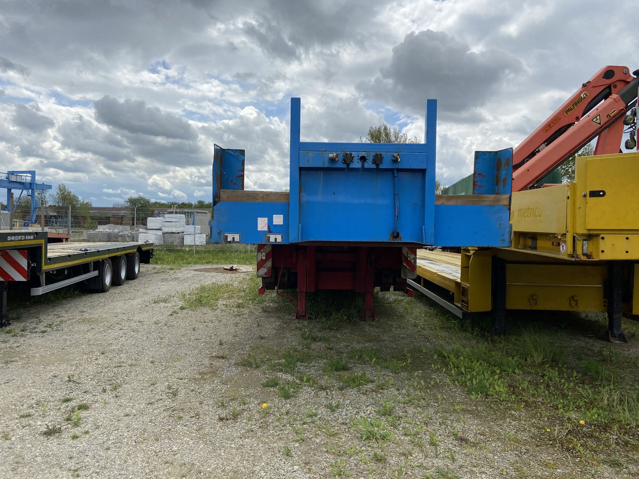 Stp 3 Achs Satteltieflader Platofür Fertigteile oder Baumaschinen - عربة مسطحة منخفضة نصف مقطورة: صور 2 Stp 3 Achs Satteltieflader Platofür Fertigteile oder Baumaschinen - عربة مسطحة منخفضة نصف مقطورة: صور 2