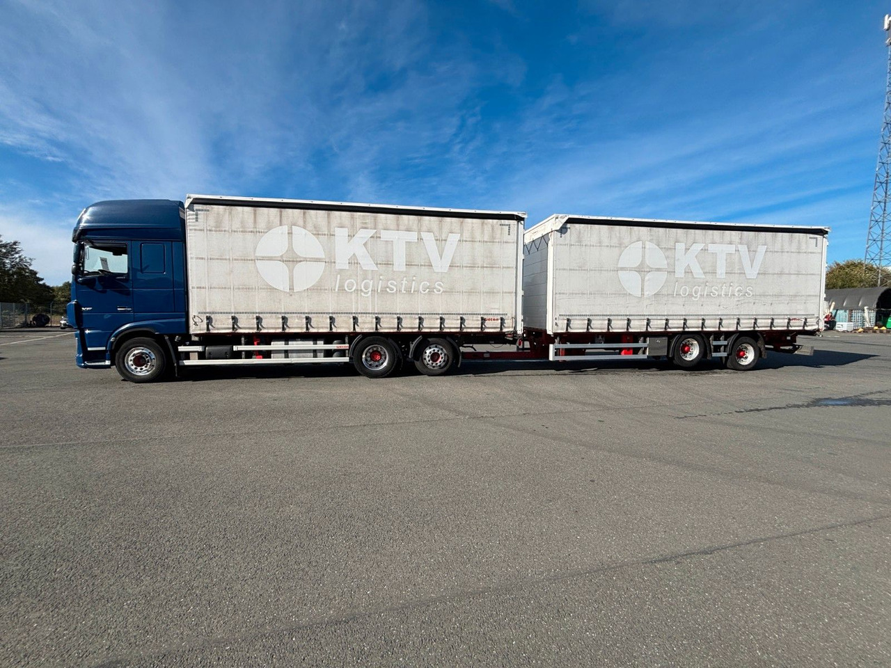 DAF SSC XF 480 Jumbozug + Anh Wecon Staplerhalterung - شاحنة ستارة: صور 3 DAF SSC XF 480 Jumbozug + Anh Wecon Staplerhalterung - شاحنة ستارة: صور 3