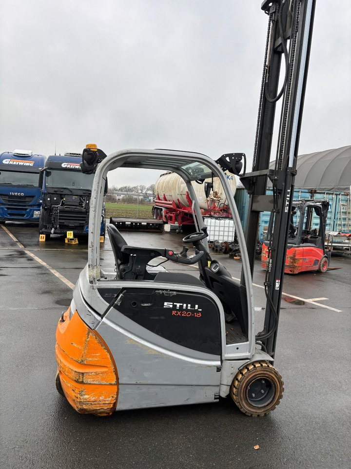 Still RX 20/18 3 Rad Stapler - رافعة شوكية كهربائية: صور 3 Still RX 20/18 3 Rad Stapler - رافعة شوكية كهربائية: صور 3