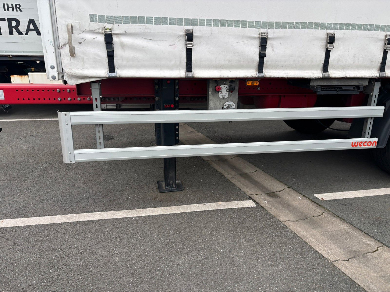 Wecon Tandem Anhänger Plane APZ 218 - مقطورة ستارة: صور 3 Wecon Tandem Anhänger Plane APZ 218 - مقطورة ستارة: صور 3