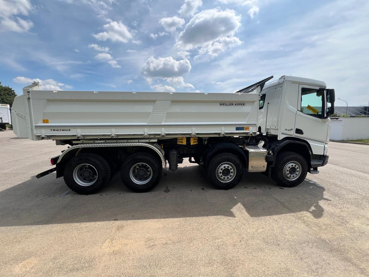 DAF FAD XDC 450 Dreiseitenkipper - قلابات: صور 4 DAF FAD XDC 450 Dreiseitenkipper - قلابات: صور 4
