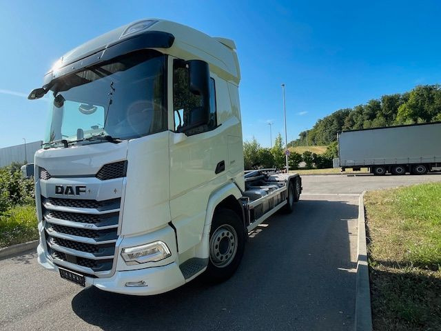 DAF FAN XF 480 mit VDL Abrollkipper DAF FAN XF 480 mit VDL Abrollkipper - شاحنة ذات الخطاف: صور 1 DAF FAN XF 480 mit VDL Abrollkipper DAF FAN XF 480 mit VDL Abrollkipper - شاحنة ذات الخطاف: صور 1
