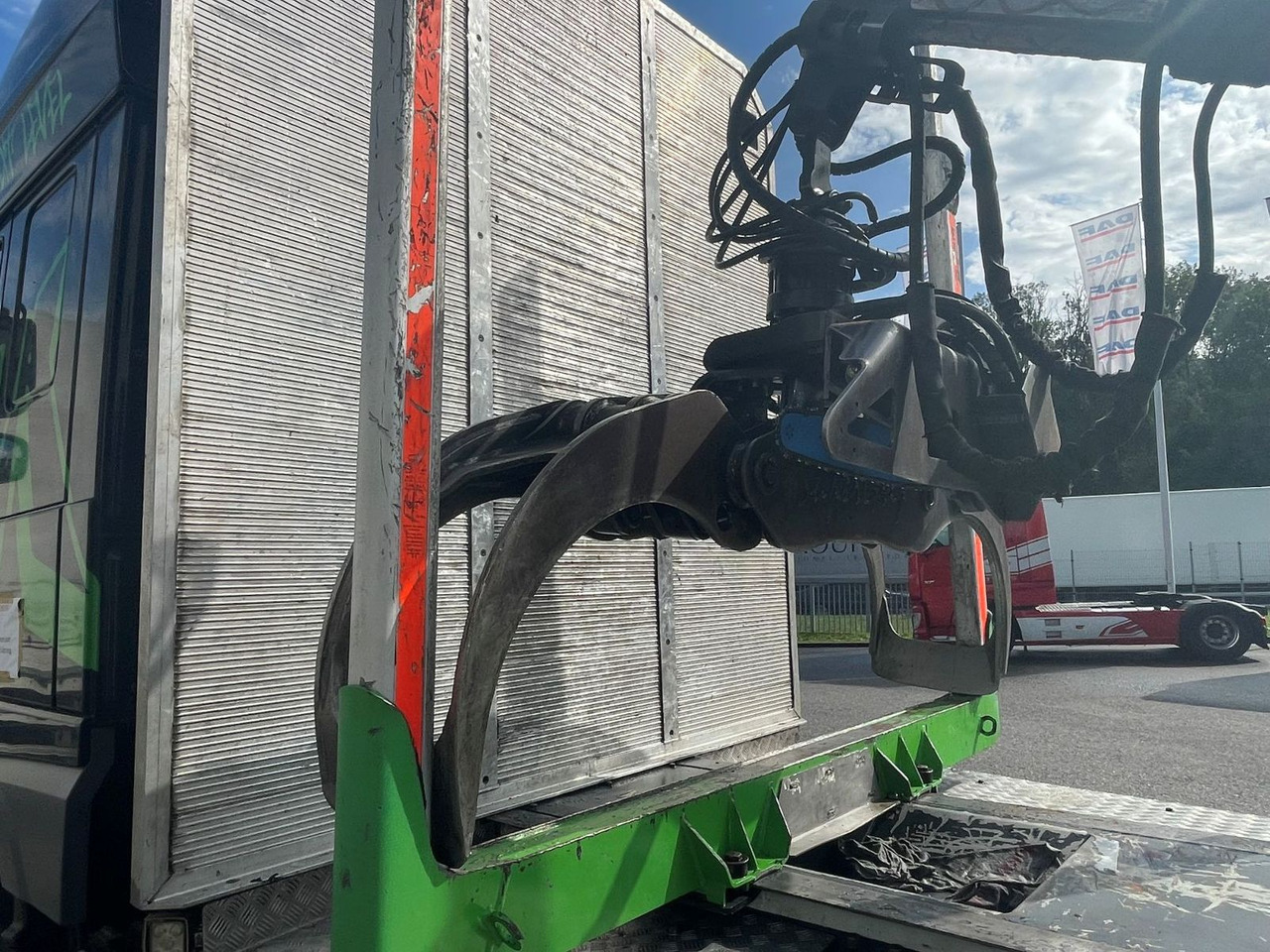 DAF FAT XF 530 SSC, Holztransport, Greifer mit Säge - شاحنة قطع الأشجار, شاحنة كرين: صور 5 DAF FAT XF 530 SSC, Holztransport, Greifer mit Säge - شاحنة قطع الأشجار, شاحنة كرين: صور 5