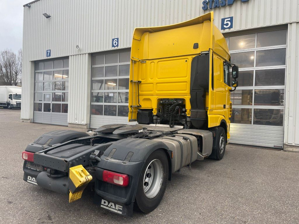 DAF FT XF 480 SSC, 2x Alutank, ZF-Intarder - شاحنة جرار: صور 5 DAF FT XF 480 SSC, 2x Alutank, ZF-Intarder - شاحنة جرار: صور 5