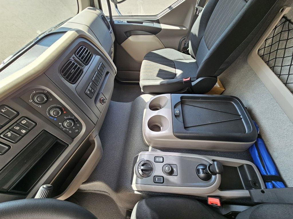 تأجير DAF LF 210 7,49t Spier Pritsche-Plane LBW Tageszulas DAF FA LF 210 08t Spier Pritsche mit LBW DAF LF 210 7,49t Spier Pritsche-Plane LBW Tageszulas DAF FA LF 210 08t Spier Pritsche mit LBW: صور 13