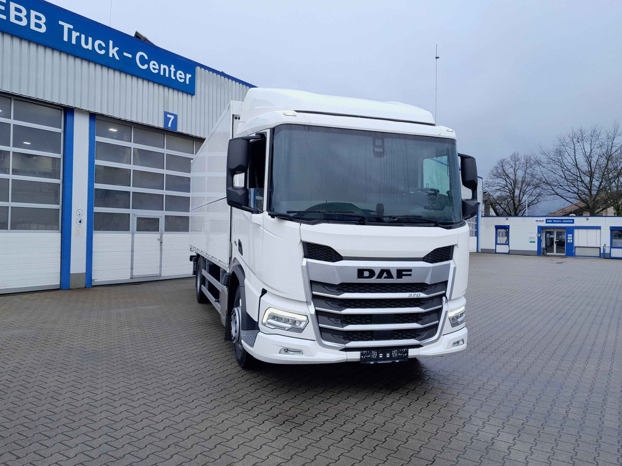 DAF XD 370 Fahrgestell DAF XD 370 Fa Swing-Board-Aufbau - الشاسيه شاحنة: صور 3 DAF XD 370 Fahrgestell DAF XD 370 Fa Swing-Board-Aufbau - الشاسيه شاحنة: صور 3