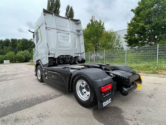 DAF XG+ 480 FT 75 Jahre DAF Edition "Limitiert" DAF XG+ 480 FT 75 Jahre DAF Edition - شاحنة جرار: صور 3 DAF XG+ 480 FT 75 Jahre DAF Edition "Limitiert" DAF XG+ 480 FT 75 Jahre DAF Edition - شاحنة جرار: صور 3