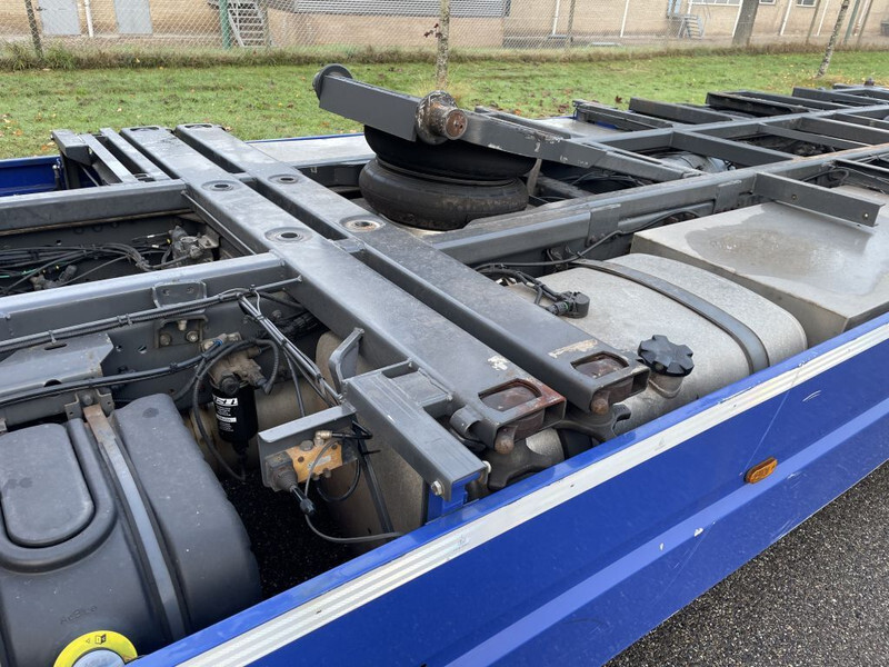 DAF CF 65 Verhuiswagen 20/25 foot ! origineel 220.000 km - شاحنات الحاويات/ جسم علوي قابل للتغيير شاحنة: صور 4 DAF CF 65 Verhuiswagen 20/25 foot ! origineel 220.000 km - شاحنات الحاويات/ جسم علوي قابل للتغيير شاحنة: صور 4