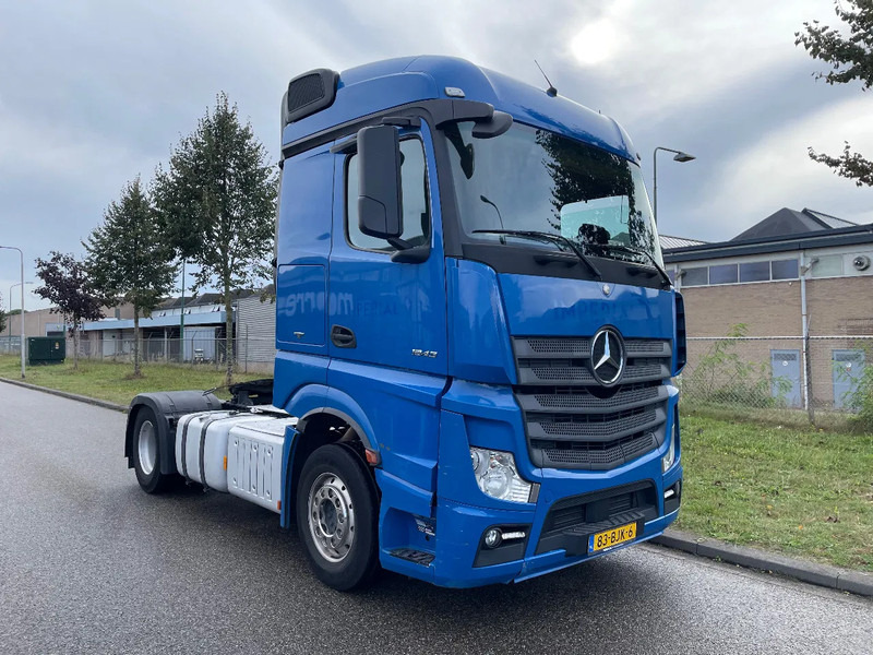 Mercedes-Benz Actros 1943 full adr 2017 only 695.000 km - شاحنة جرار: صور 1 Mercedes-Benz Actros 1943 full adr 2017 only 695.000 km - شاحنة جرار: صور 1