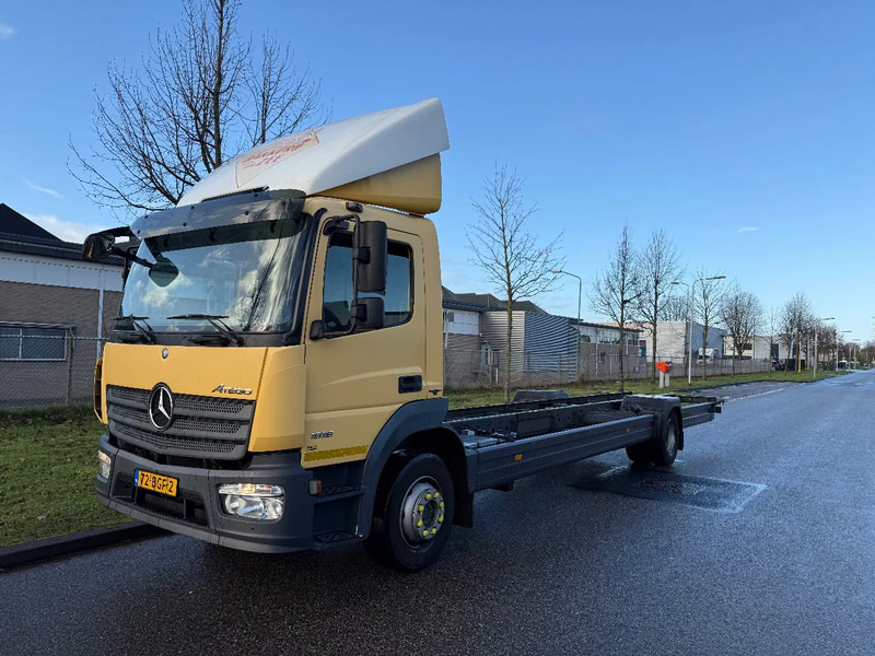 Mercedes-Benz Atego 1518 L 7-2015 - الشاسيه شاحنة: صور 1 Mercedes-Benz Atego 1518 L 7-2015 - الشاسيه شاحنة: صور 1