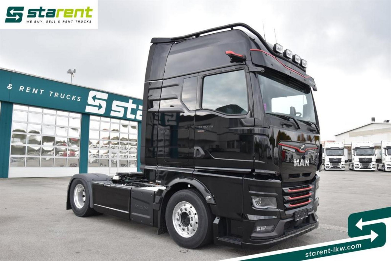 MAN TGX 18.540 LL LIONS S GX-Fahrerhaus Retarder - شاحنة جرار: صور 3 MAN TGX 18.540 LL LIONS S GX-Fahrerhaus Retarder - شاحنة جرار: صور 3
