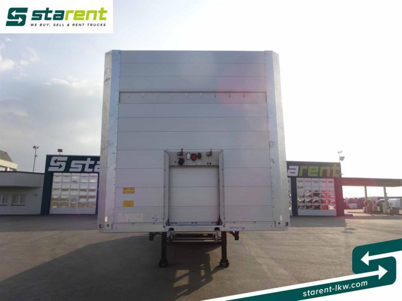 Schmitz Baustofftrailer Liftachse Rungen 80cm Bordwände - نصف مقطورة مسطحة: صور 2 Schmitz Baustofftrailer Liftachse Rungen 80cm Bordwände - نصف مقطورة مسطحة: صور 2