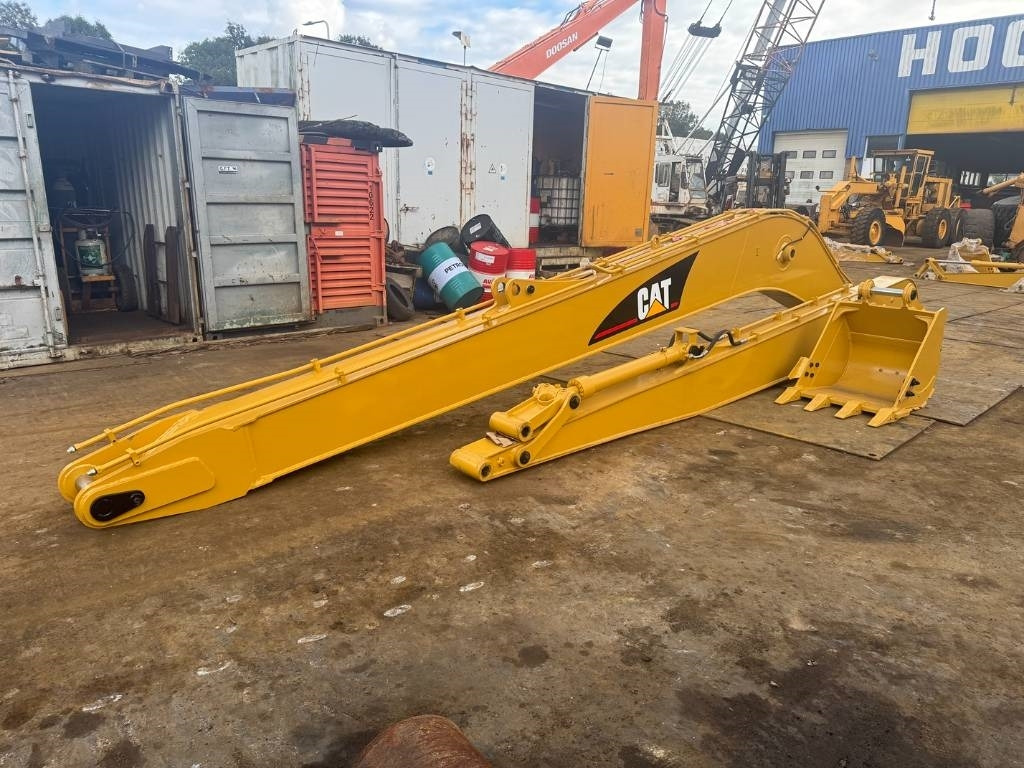 CAT 320 D L LONG REACH BOOM 15M UNUSED - حفارة: صور 3 CAT 320 D L LONG REACH BOOM 15M UNUSED - حفارة: صور 3