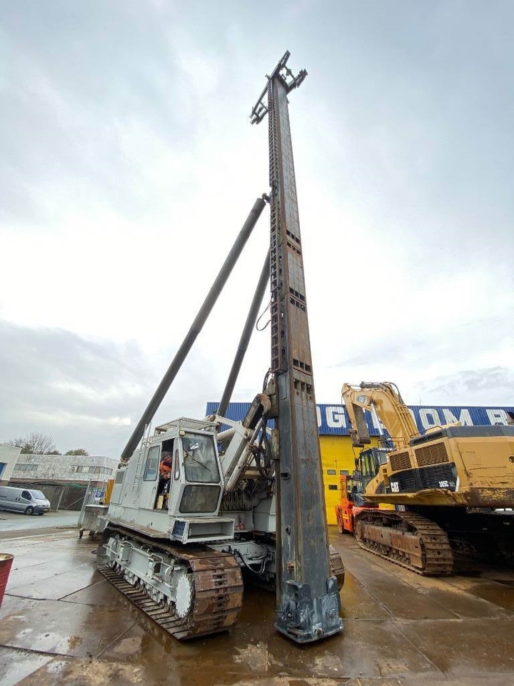 Hitachi KH 150-3 - سائق كومة: صور 2 Hitachi KH 150-3 - سائق كومة: صور 2