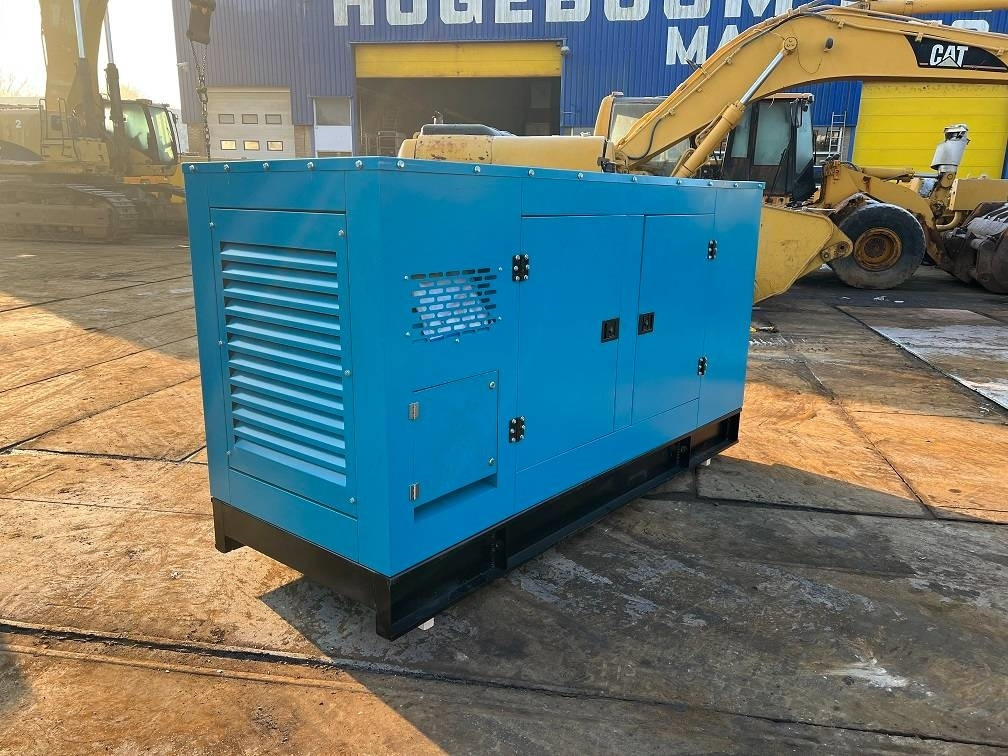 Ricardo 100KVA (80KW) SILENT GENERATOR 3 PHASE 50HZ 400V - مجموعة المولدات: صور 4 Ricardo 100KVA (80KW) SILENT GENERATOR 3 PHASE 50HZ 400V - مجموعة المولدات: صور 4