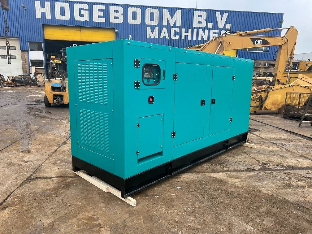 Ricardo 400KVA 320KW SILENT 3 PHASE GENERATOR 50HZ 400V NE - مجموعة المولدات: صور 1 Ricardo 400KVA 320KW SILENT 3 PHASE GENERATOR 50HZ 400V NE - مجموعة المولدات: صور 1