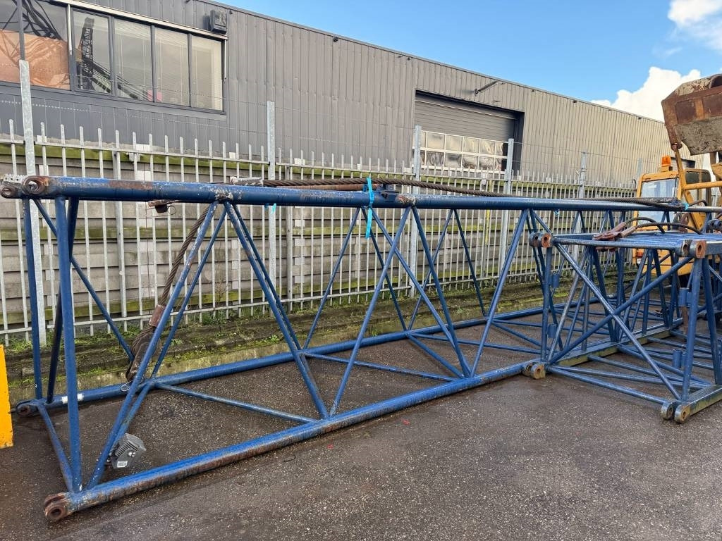 Sumitomo LS218RH 80tons 33m boom - رافعة مجنزرة: صور 4 Sumitomo LS218RH 80tons 33m boom - رافعة مجنزرة: صور 4