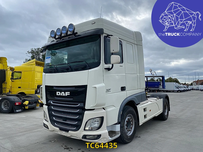 DAF XF 105 460 - شاحنة جرار: صور 1 DAF XF 105 460 - شاحنة جرار: صور 1