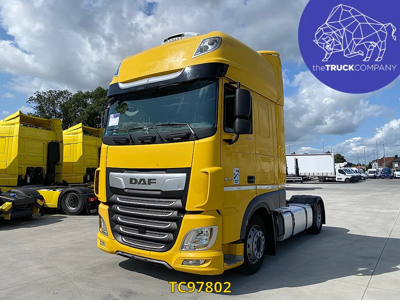 DAF XF 105 480 - شاحنة جرار: صور 1 DAF XF 105 480 - شاحنة جرار: صور 1